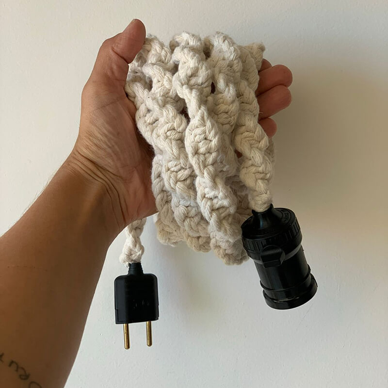 Luminária Pendente de Macramê.